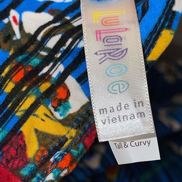 RARE HTF LULAROE CAROUSEL LEGGINGS - Picture 3 of 3